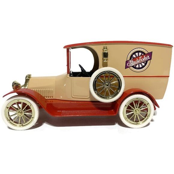 1916 Studebaker Bank Diecast Model Car Liberty Classics in Glass Case 1:25 - Picture 9 of 9